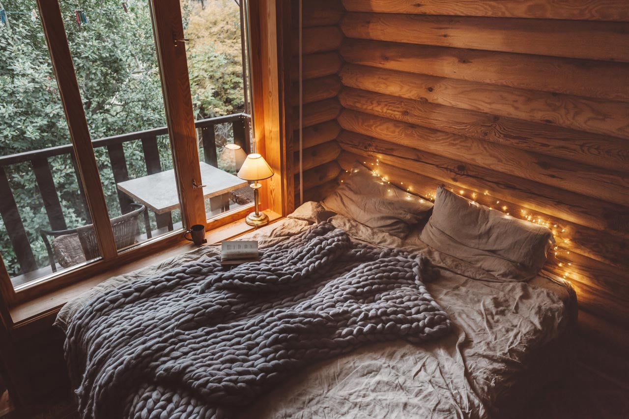 The cozy interior of a log cabin 