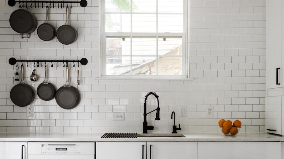 Kitchen sink with hanging pans